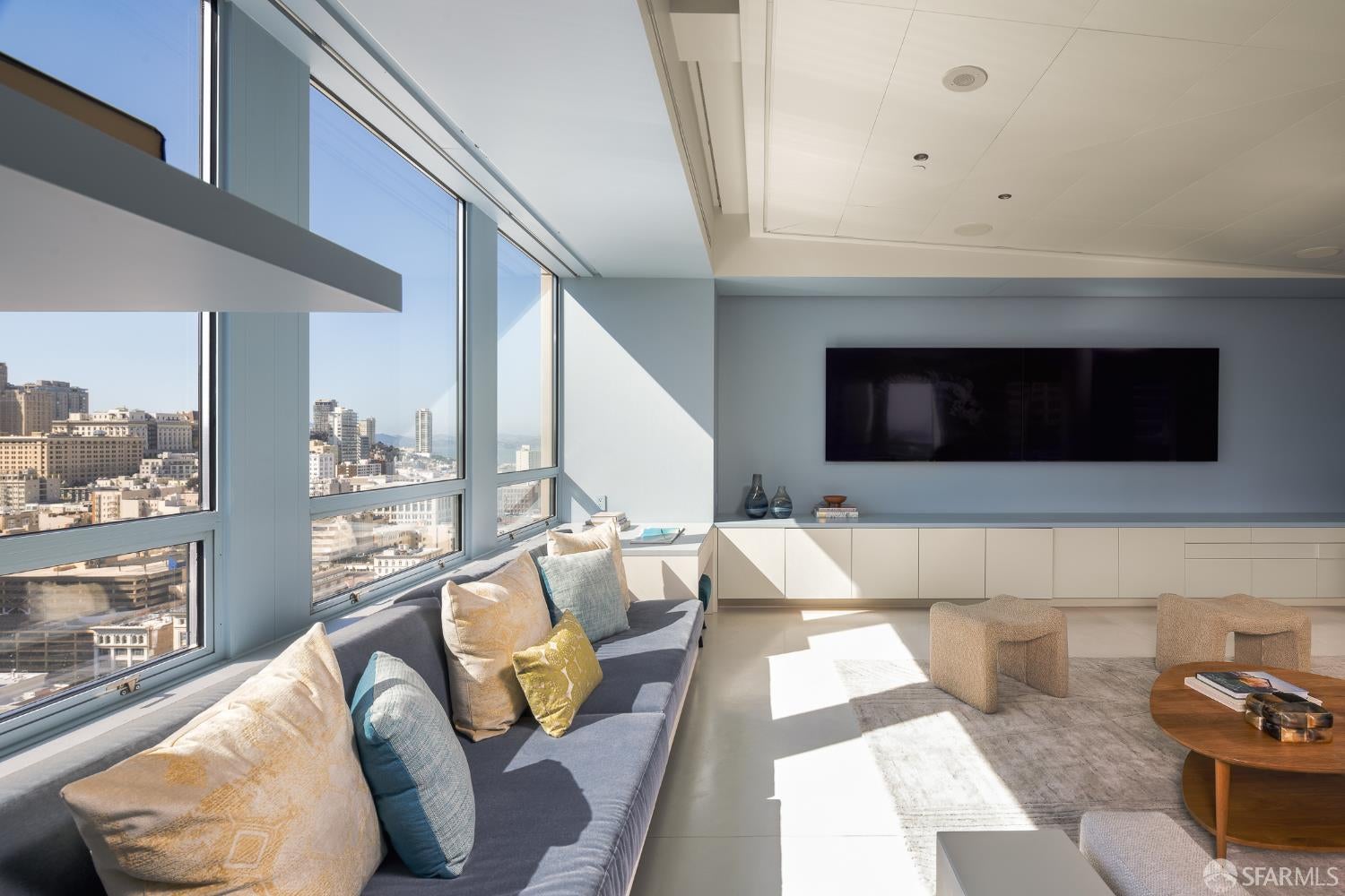 690 Market Street 2402
