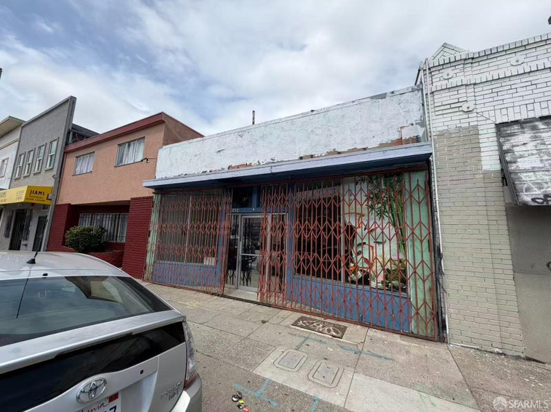 1624 International Boulevard