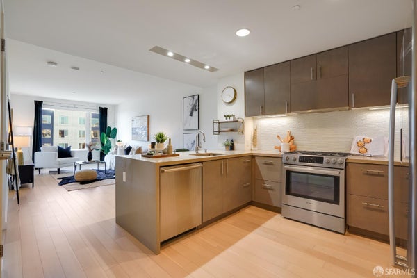 52 INNES CT APT 305, SAN FRANCISCO, CA 94124 - Image 6387168d3c7e0a6381132ed67434abc5/16363739