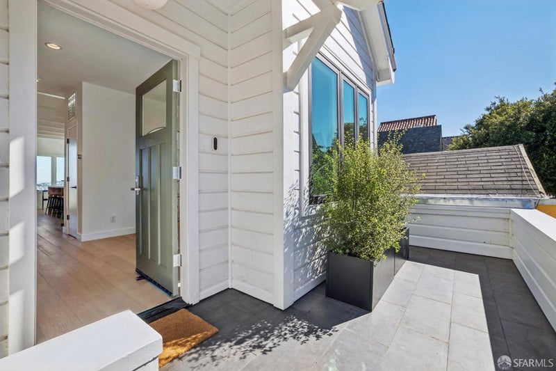 3643 Folsom Street