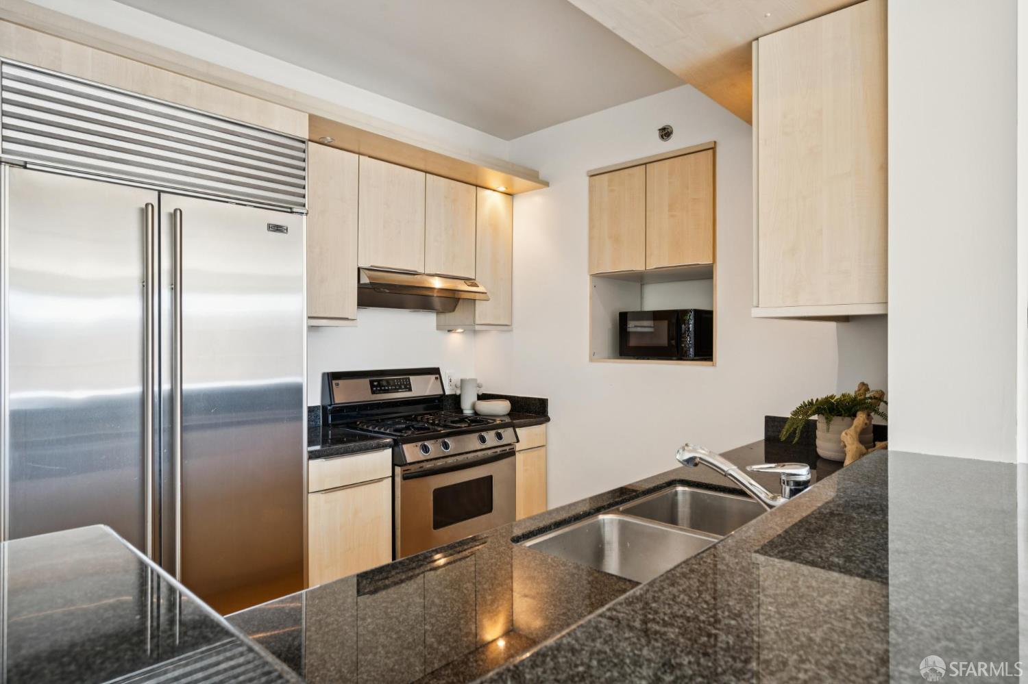 229 Brannan Street 5G