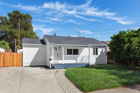 Photo of 670 Henry Street, Vallejo, CA 94591 (MLS # 325083201)