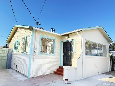1233 60th Avenue, Oakland, CA 94621 - #: 425075394