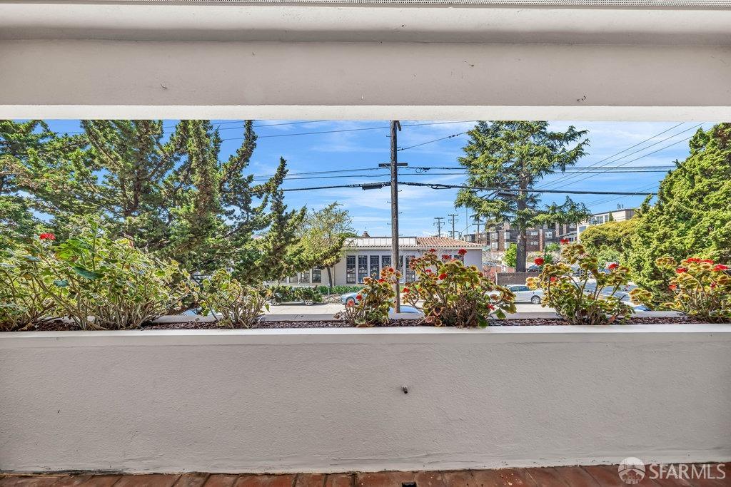 Berkeley, California 94709, United States, 2 Bedrooms Bedrooms, ,2 BathroomsBathrooms,Residential,Active,110834