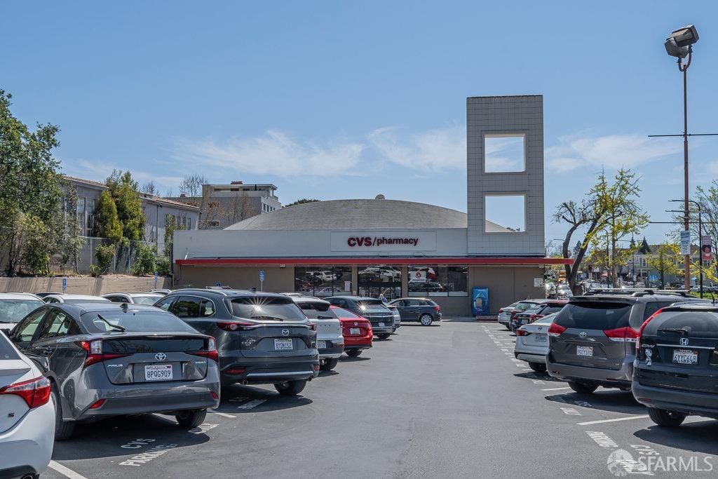 Berkeley, California 94709, United States, 2 Bedrooms Bedrooms, ,2 BathroomsBathrooms,Residential,Active,110834