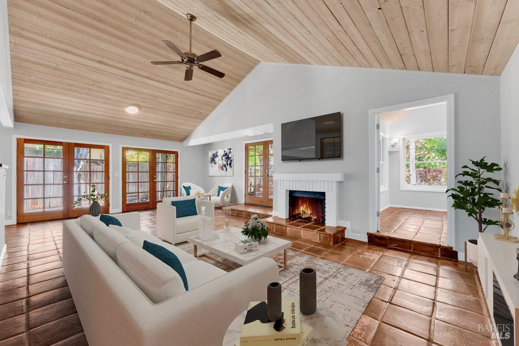 Benicia, California 94510, United States, 2 Bedrooms Bedrooms, ,2 BathroomsBathrooms,Residential,Pending,191483