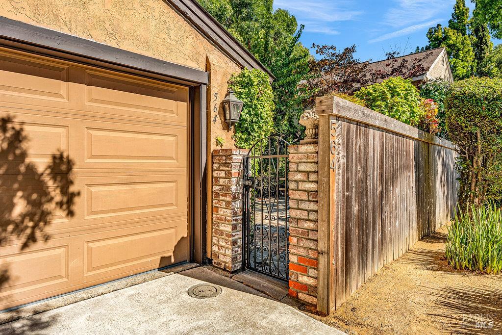 Benicia, California 94510, United States, 2 Bedrooms Bedrooms, ,2 BathroomsBathrooms,Residential,Pending,191483