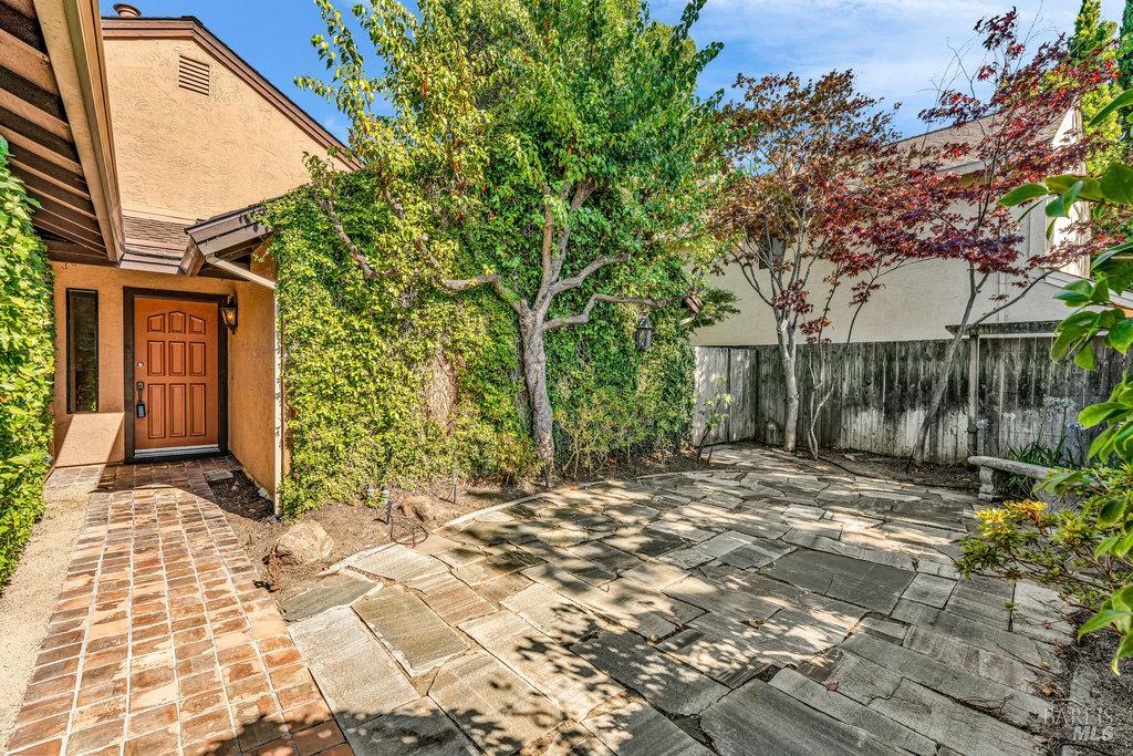 Benicia, California 94510, United States, 2 Bedrooms Bedrooms, ,2 BathroomsBathrooms,Residential,Pending,191483