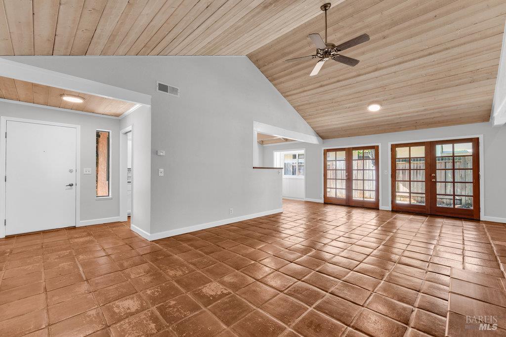 Benicia, California 94510, United States, 2 Bedrooms Bedrooms, ,2 BathroomsBathrooms,Residential,Pending,191483