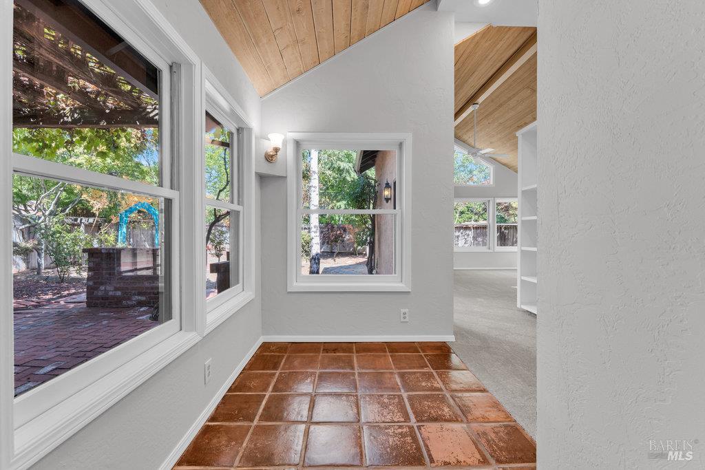 Benicia, California 94510, United States, 2 Bedrooms Bedrooms, ,2 BathroomsBathrooms,Residential,Pending,191483