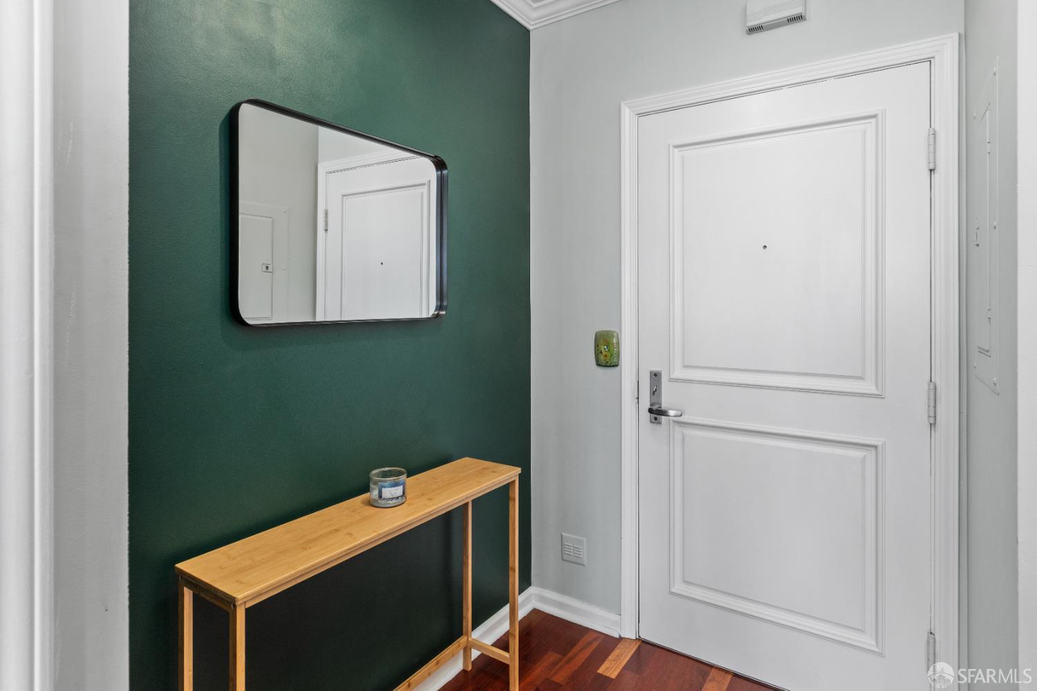 140 South Van Ness Avenue 309
