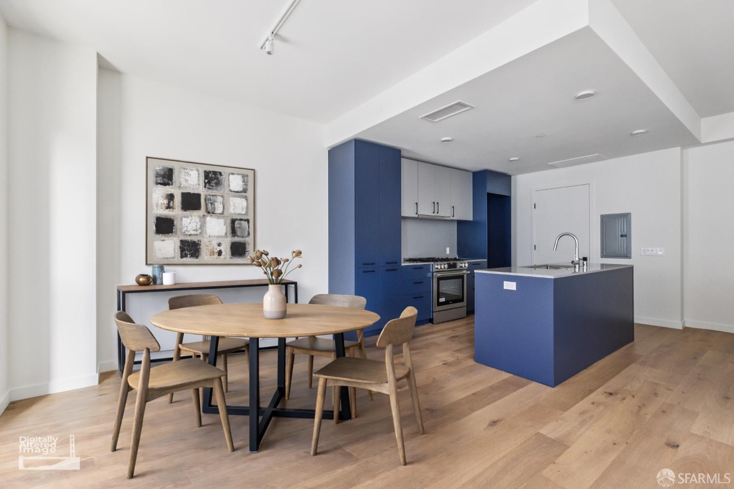 988 Harrison Street CG2