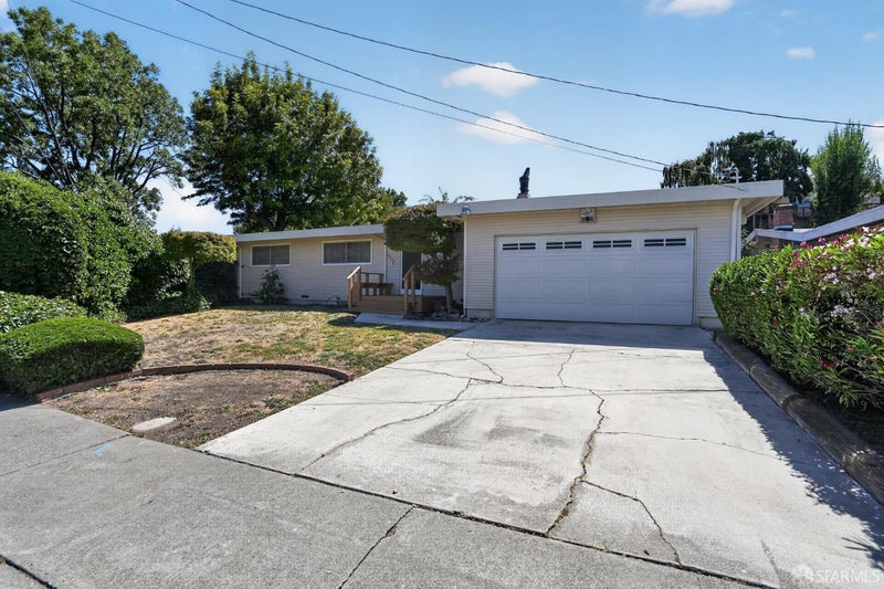 2585 Brian Road