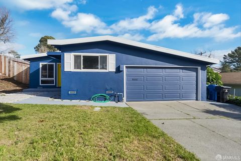 2727 Barnard Street, Richmond, CA 94806 - #: 425017309
