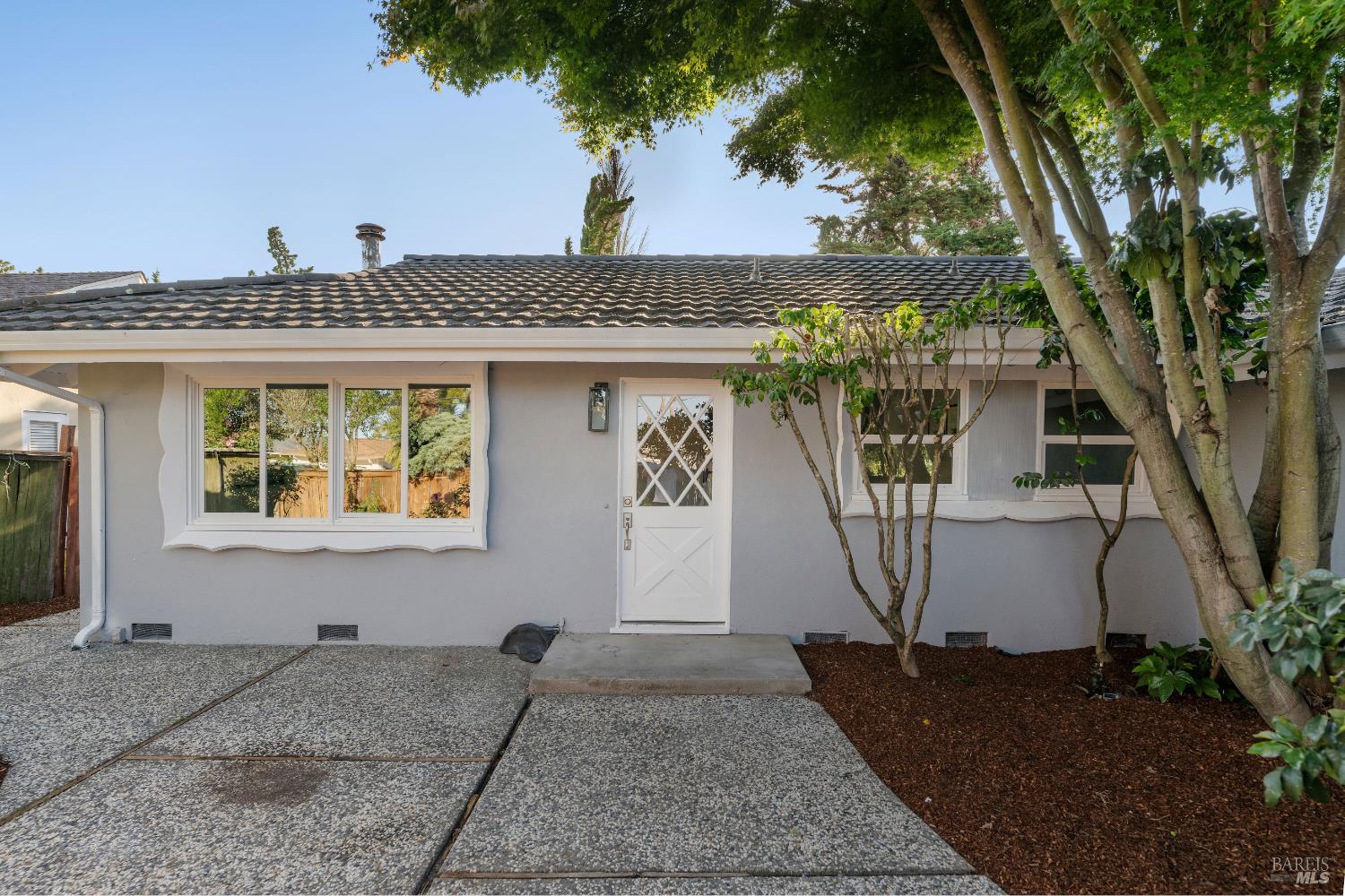 41 Montego Key