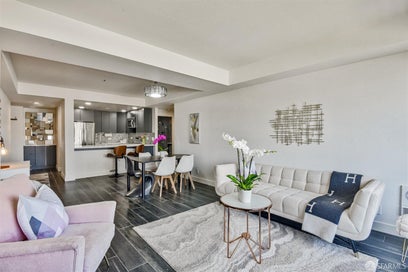 601 Van Ness Avenue 801 San Francisco CA 94110
