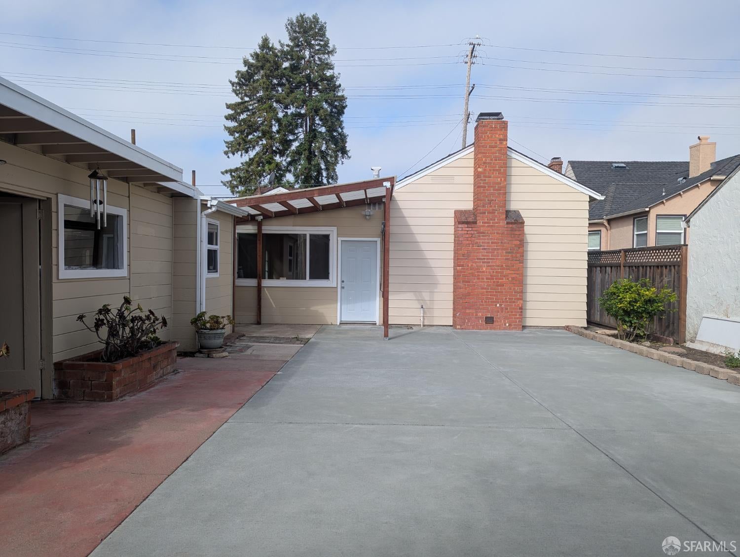 2016 Bancroft Avenue, San Leandro CA 94577