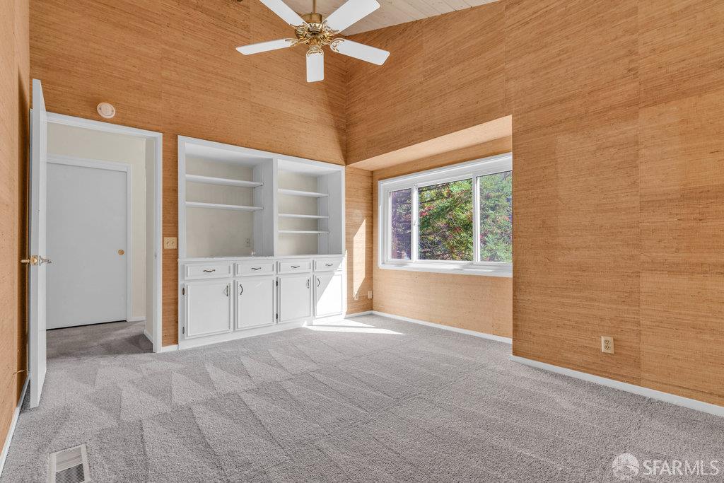 Menlo Park, California 94025, United States, 3 Bedrooms Bedrooms, ,2 BathroomsBathrooms,Residential,Active,232405