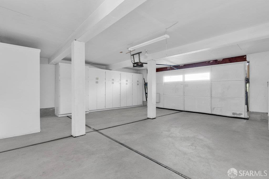 Menlo Park, California 94025, United States, 3 Bedrooms Bedrooms, ,2 BathroomsBathrooms,Residential,Active,232405