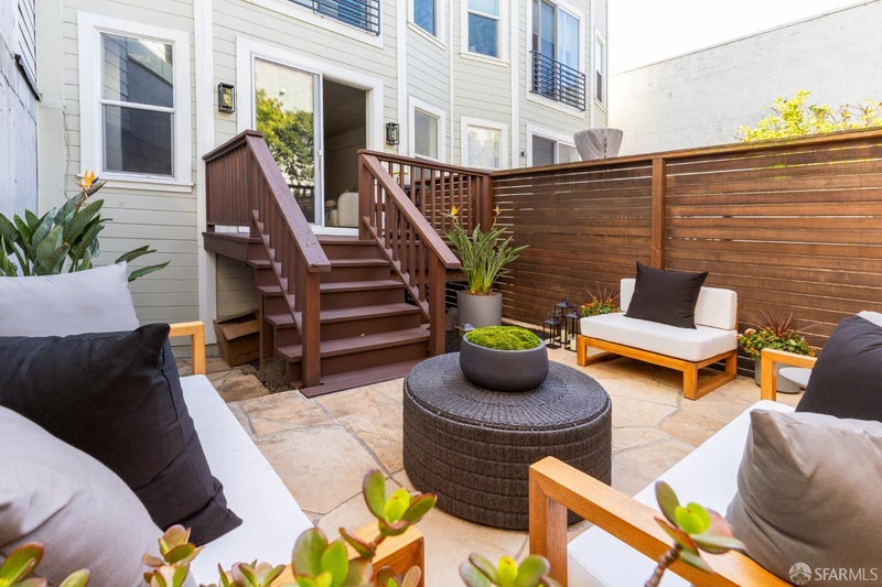 1462 Broadway