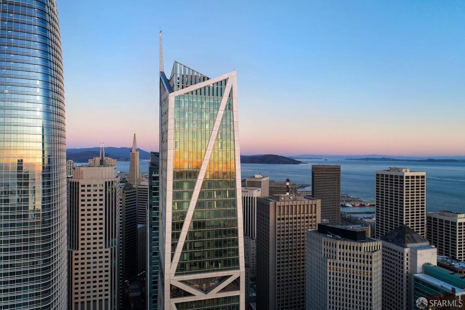 181 Fremont Street 70-PH