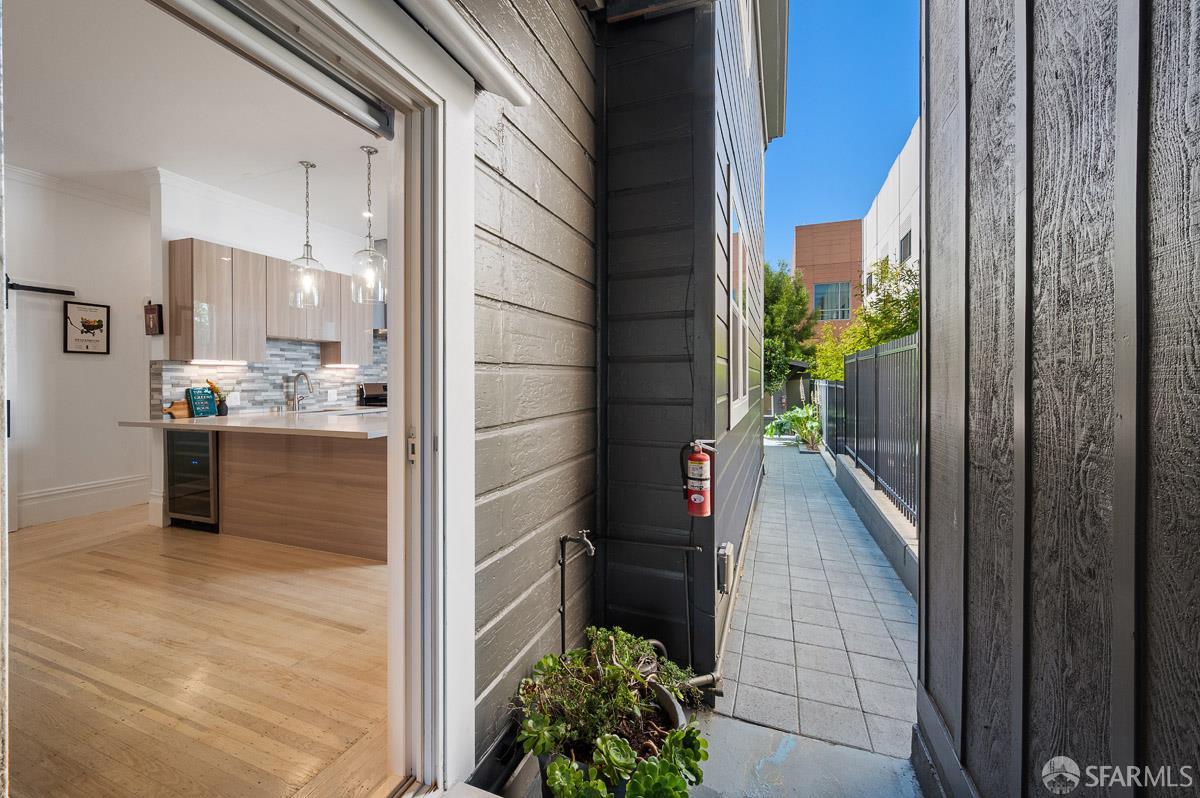 28 27th Street