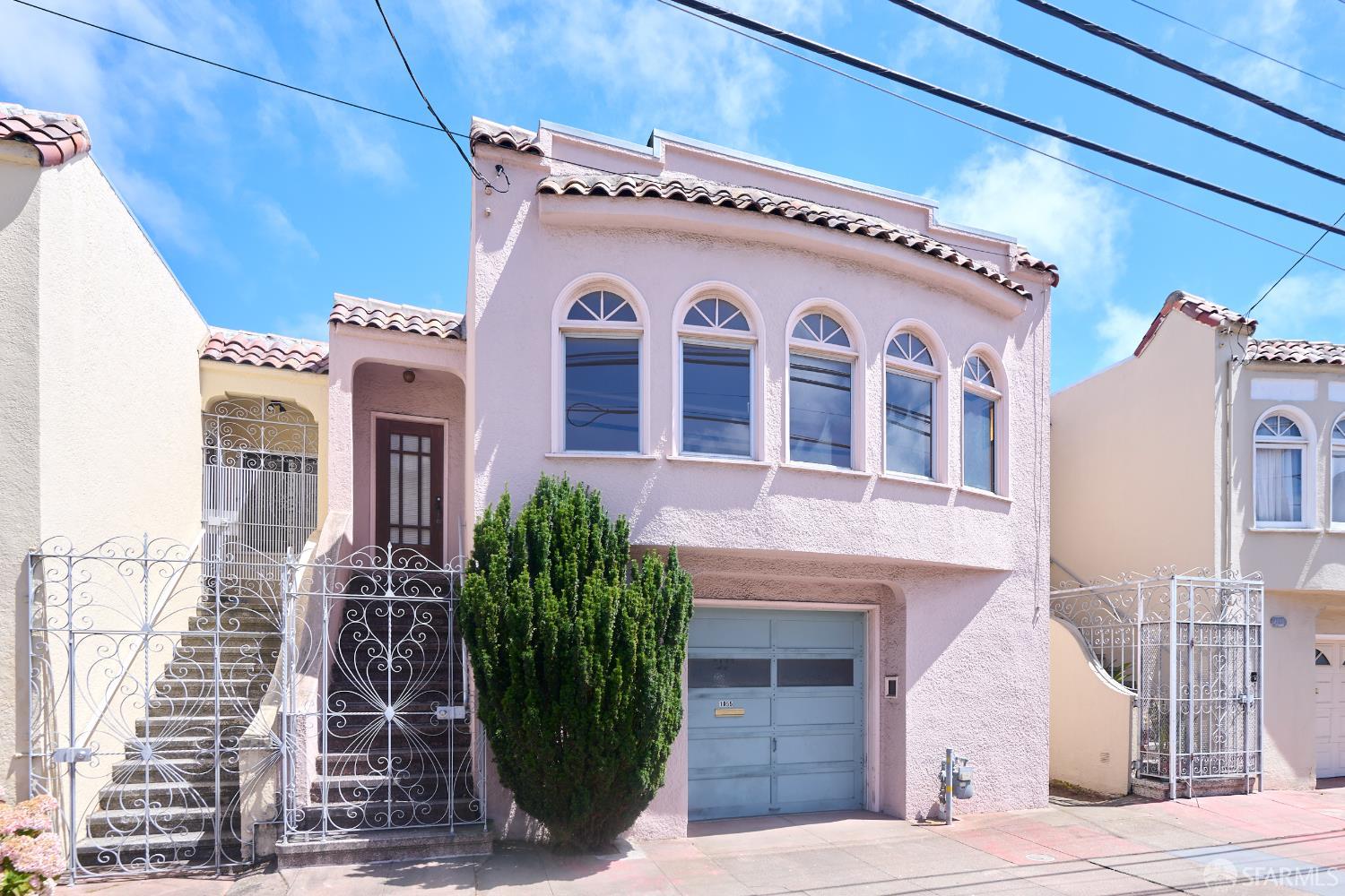 1055 Cayuga Avenue