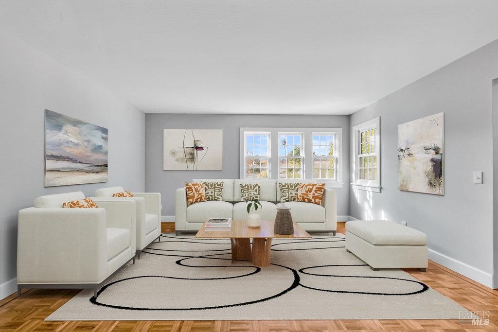 Sonoma, California 95476, United States, 3 Bedrooms Bedrooms, ,2 BathroomsBathrooms,Residential,Active,246466