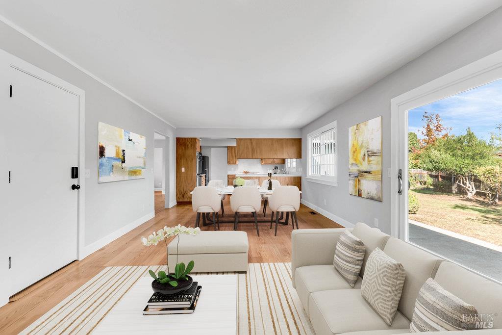 Sonoma, California 95476, United States, 3 Bedrooms Bedrooms, ,2 BathroomsBathrooms,Residential,Active,246466