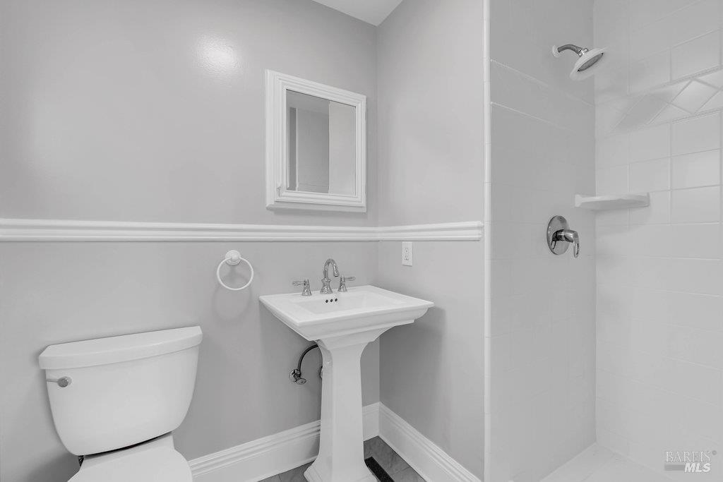 Sonoma, California 95476, United States, 3 Bedrooms Bedrooms, ,2 BathroomsBathrooms,Residential,Active,246466