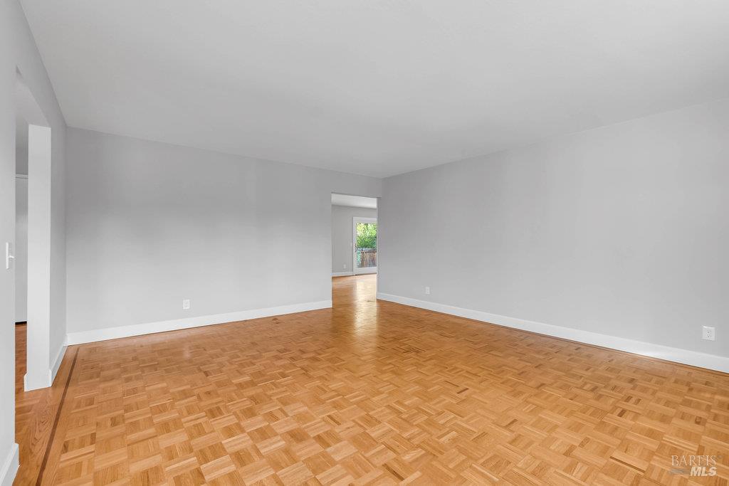 Sonoma, California 95476, United States, 3 Bedrooms Bedrooms, ,2 BathroomsBathrooms,Residential,Active,246466