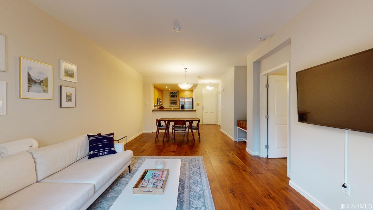 301 Crescent Court 3101