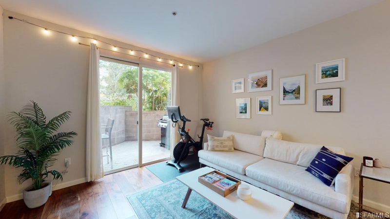 301 Crescent Court 3101