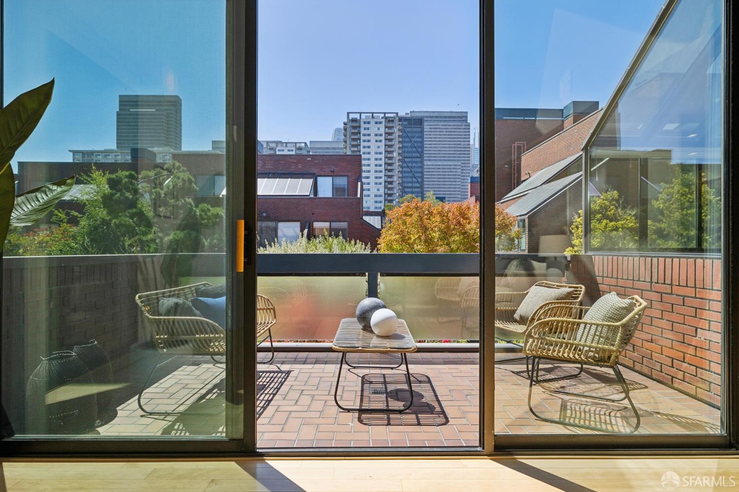170 Pacific Avenue 31