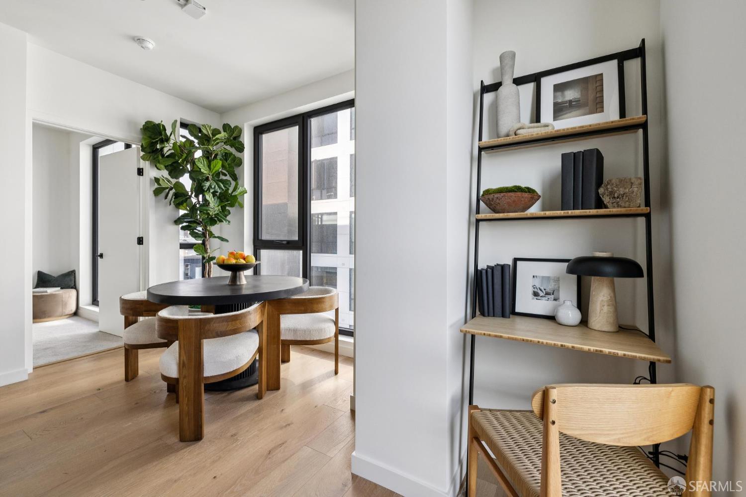 988 Harrison Street CL4