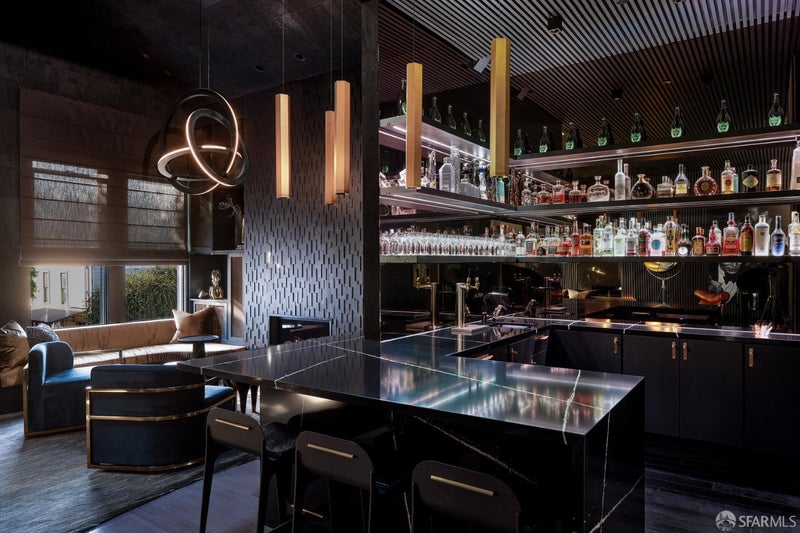 571 Noe Street