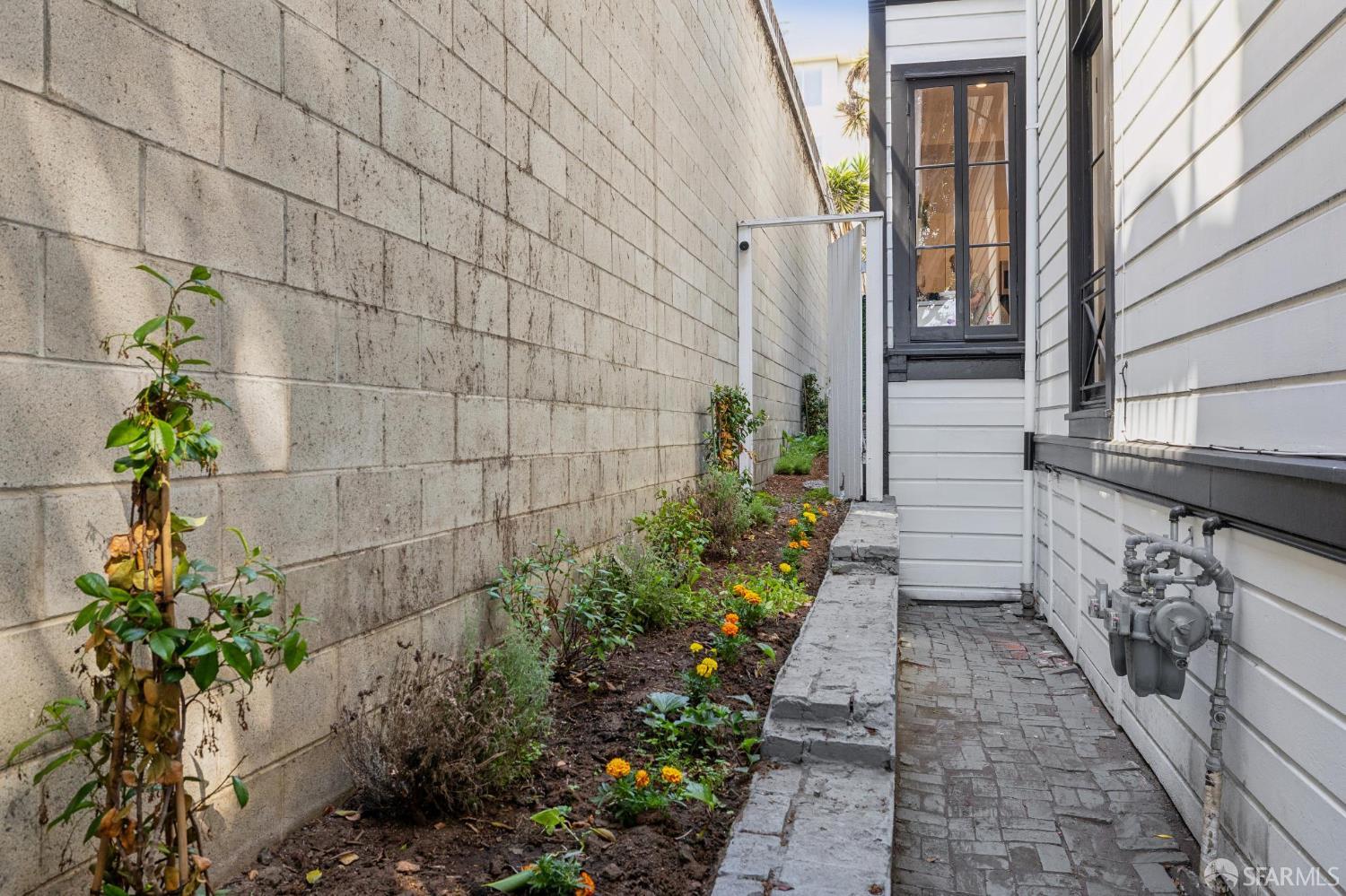 958 Ellis Street