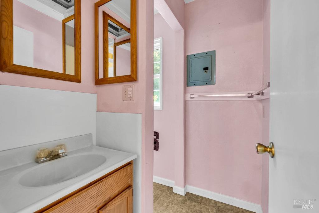 Cazadero, California 95421, United States, 2 Bedrooms Bedrooms, ,2 BathroomsBathrooms,Residential,Active,124981