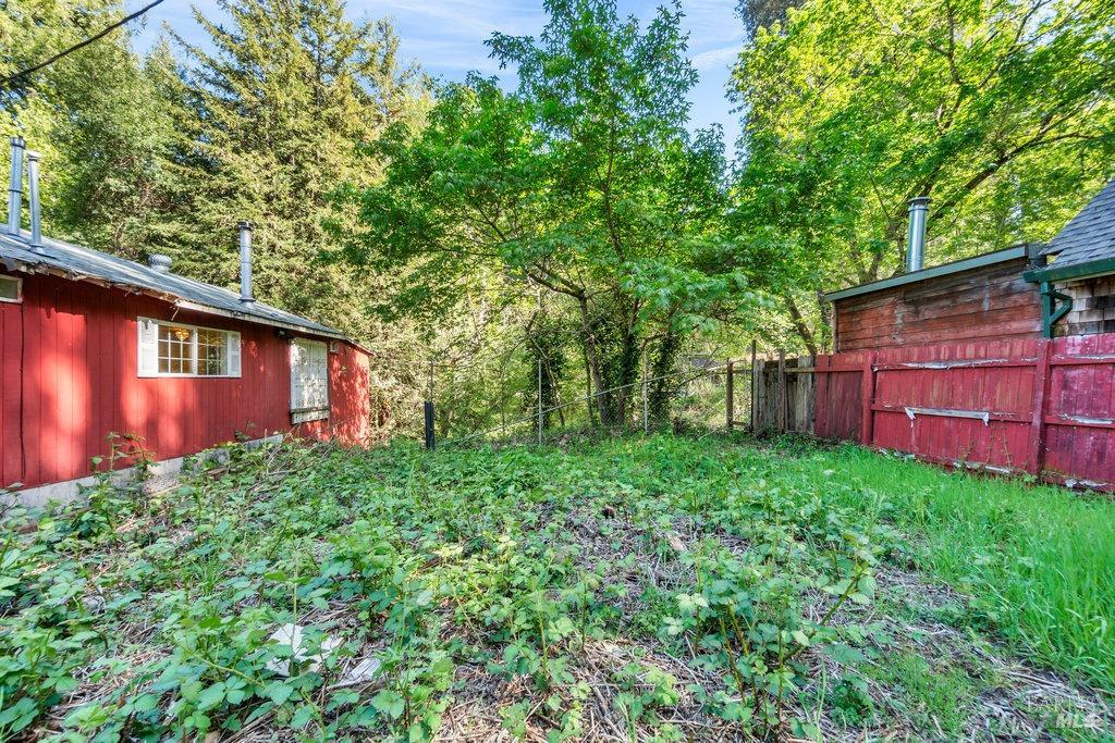 Cazadero, California 95421, United States, 2 Bedrooms Bedrooms, ,2 BathroomsBathrooms,Residential,Active,124981
