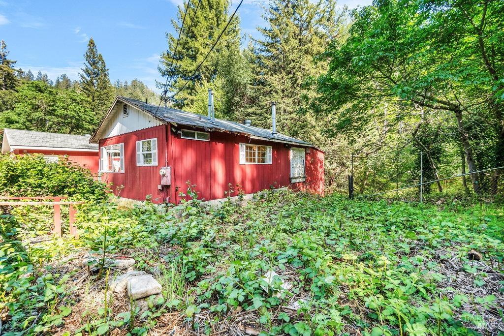 Cazadero, California 95421, United States, 2 Bedrooms Bedrooms, ,2 BathroomsBathrooms,Residential,Active,124981
