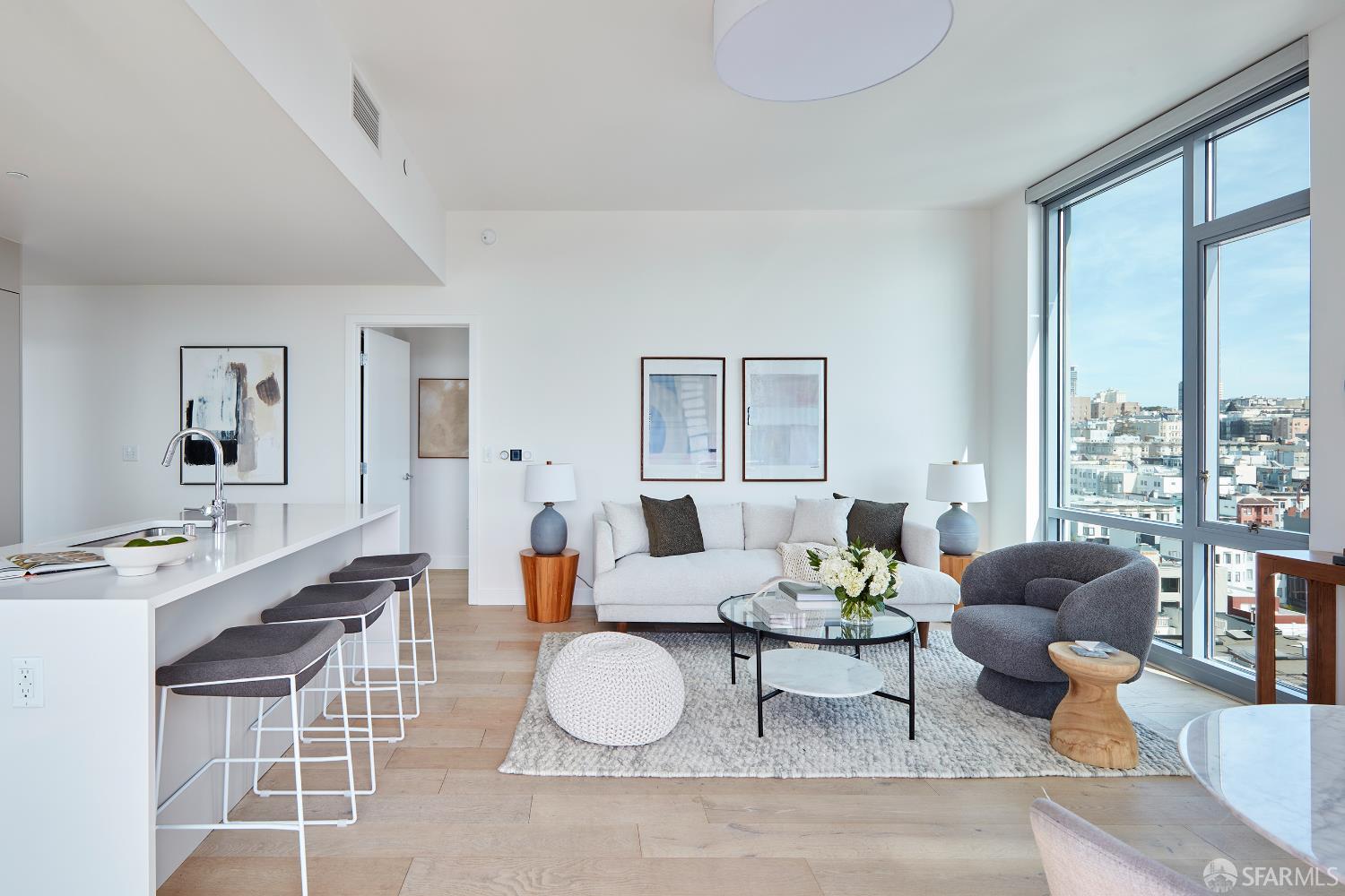 1545 Pine Street 1104
