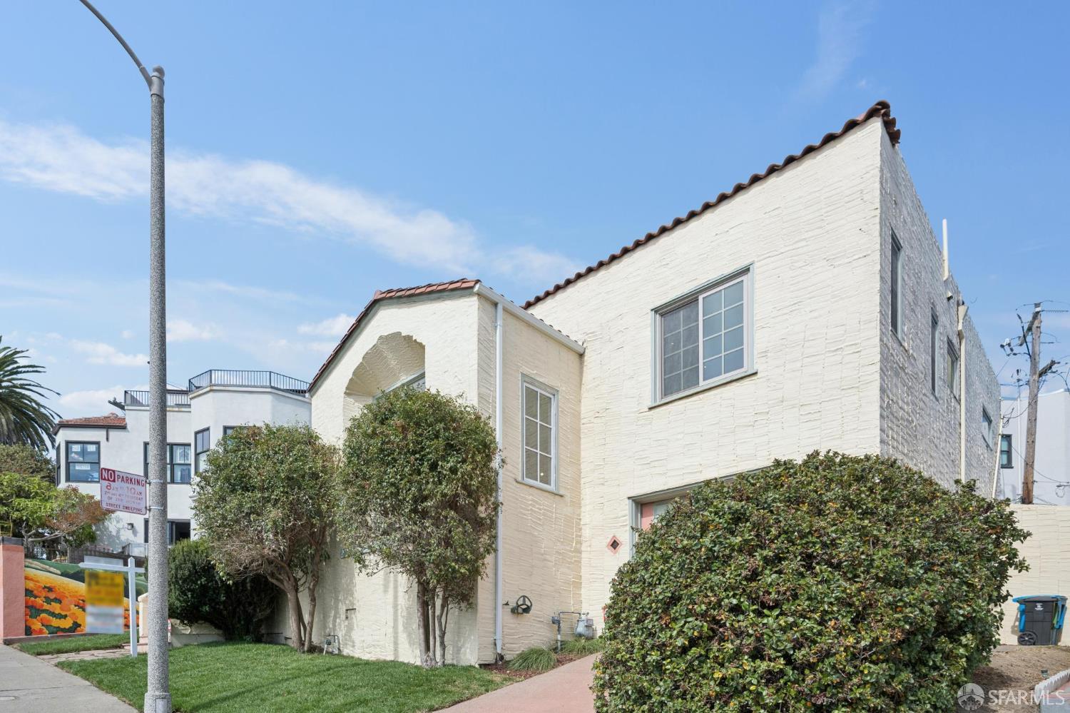 225 College Avenue, San Francisco CA 94112