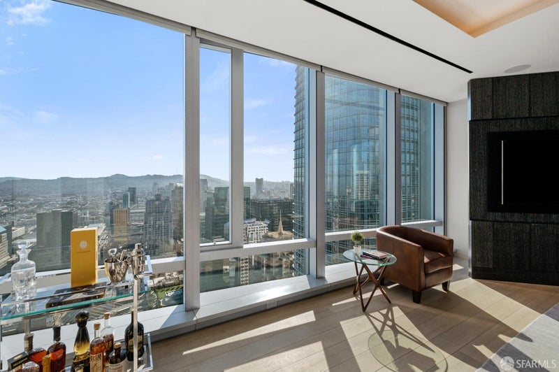 181 Fremont Street 55C
