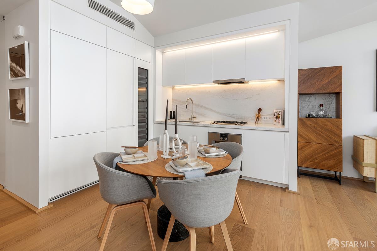 1 Steuart Lane 407