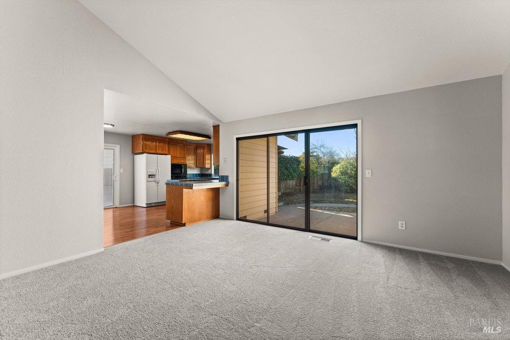 Vallejo, California 94591, United States, 3 Bedrooms Bedrooms, ,2 BathroomsBathrooms,Residential,Active,12211