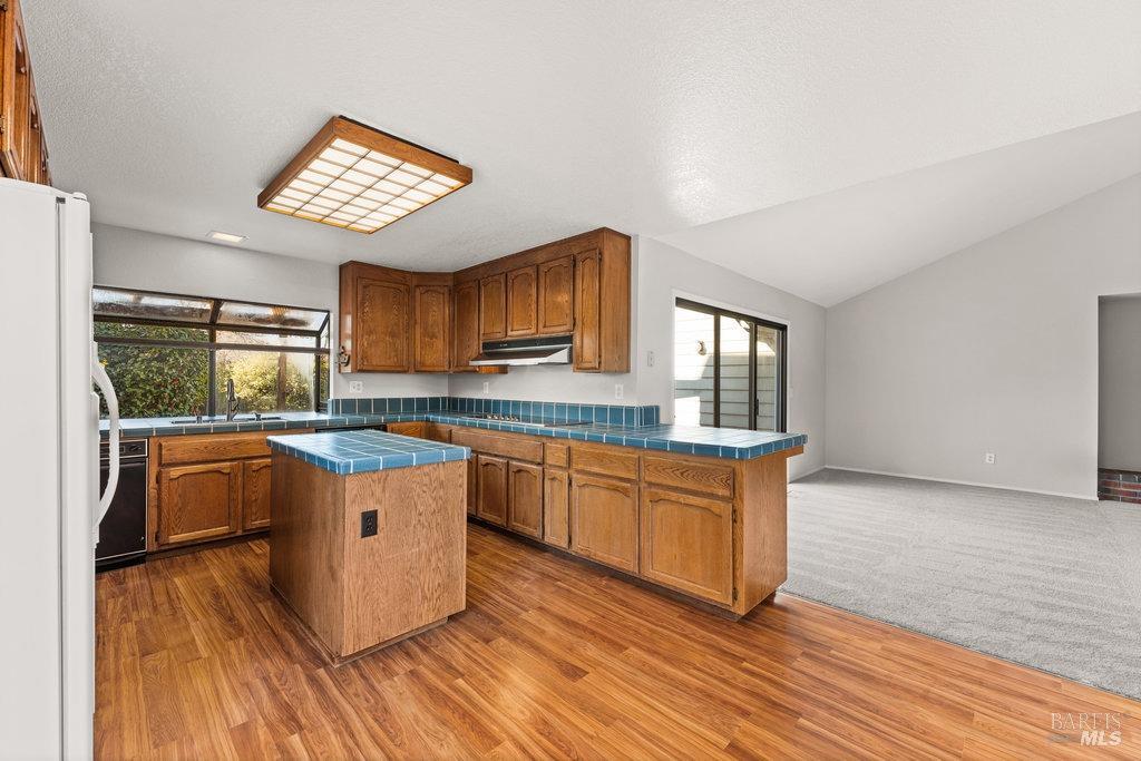 Vallejo, California 94591, United States, 3 Bedrooms Bedrooms, ,2 BathroomsBathrooms,Residential,Active,12211