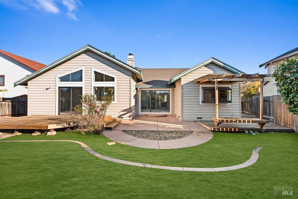 Vallejo, California 94591, United States, 3 Bedrooms Bedrooms, ,2 BathroomsBathrooms,Residential,Active,12211