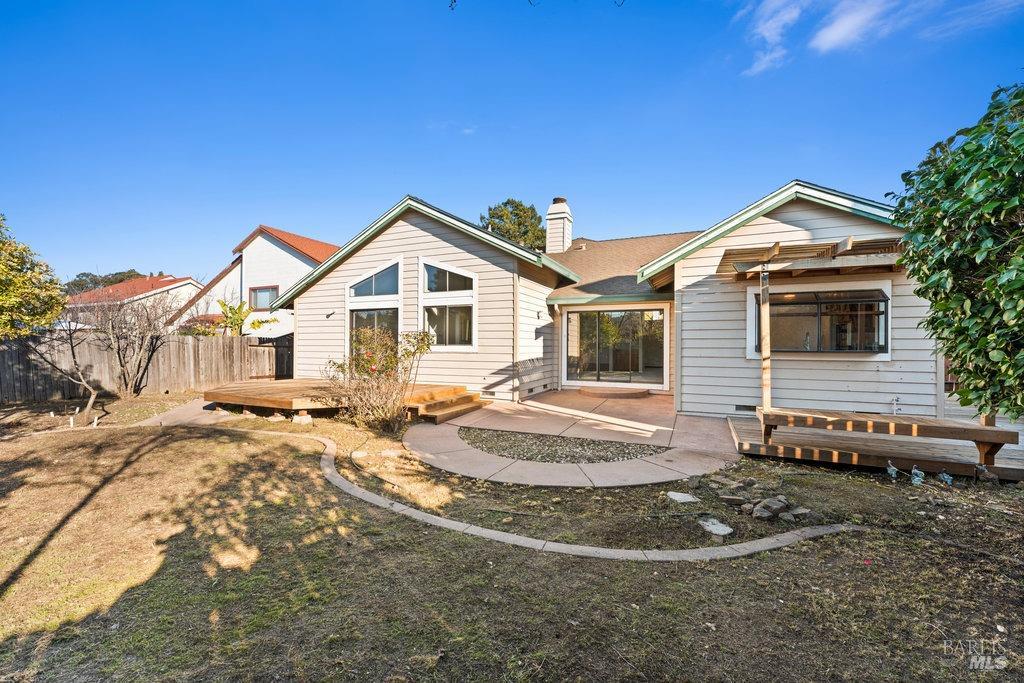 Vallejo, California 94591, United States, 3 Bedrooms Bedrooms, ,2 BathroomsBathrooms,Residential,Active,12211