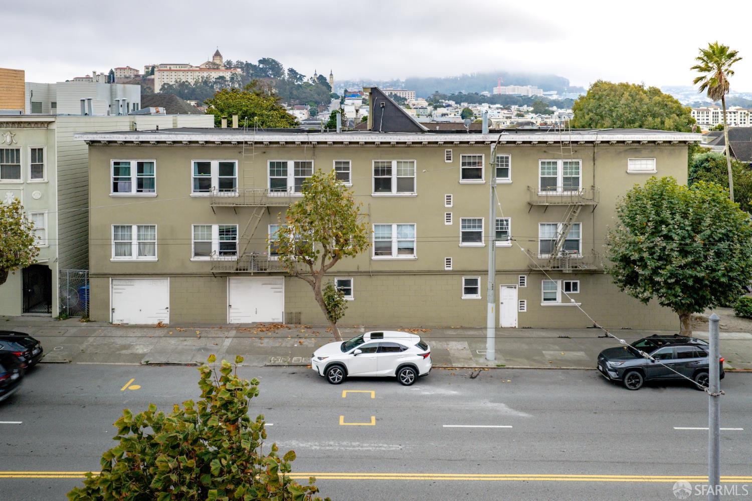 2 Commonwealth Avenue