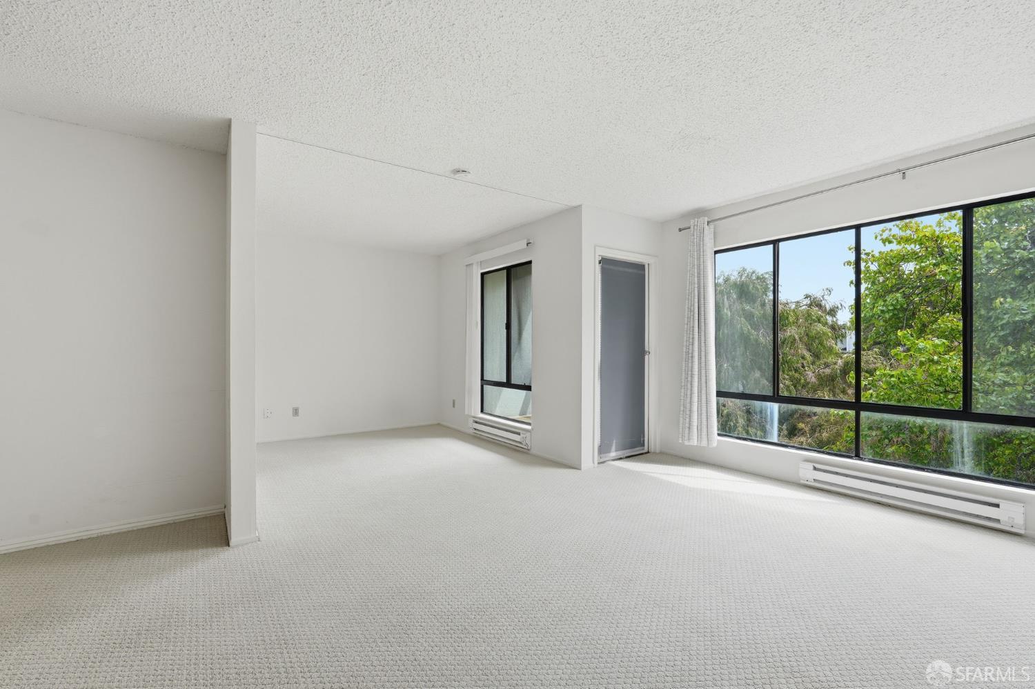5 Admiral Drive F412